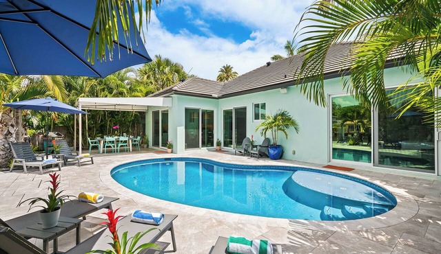 Private Heated Pool Waterfront Retreat Near Fort Lauderdale Beach & Dining!