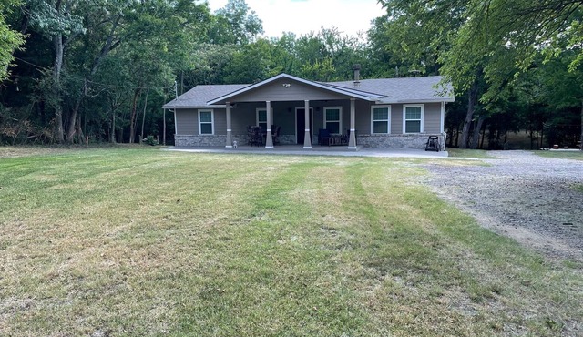 Private home with firepit and picnic area
