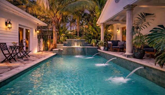 Private pool retreat near downtown & beach