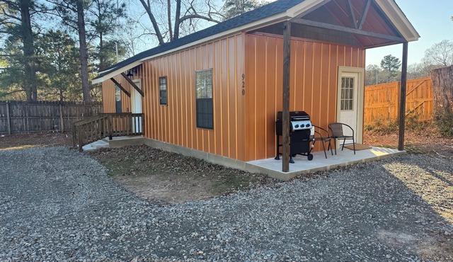 Pumpkin Spice Cozy One bedroom house