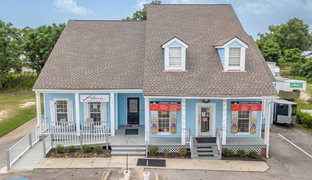 Quaint loft in the heart of downtown Bay St. Louis