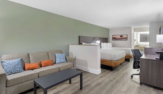 Quality Inn & Suites Orlando East - UCF Area