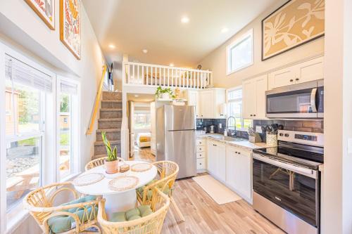 Rainforest Tiny Home Retreat Bohemian Cottage in Forks