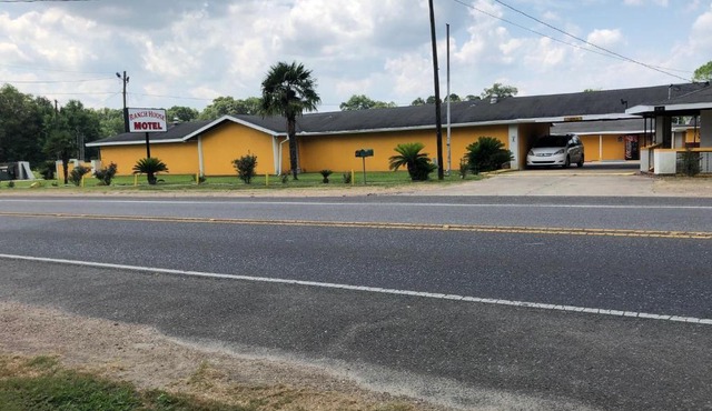Ranch House Motel