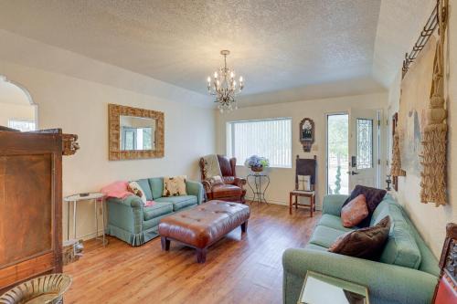 Retreat w/Pond Access & Views in Temple