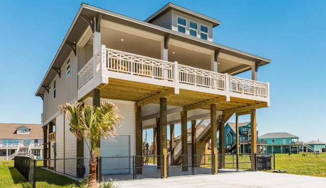 Royal Beach Retreat