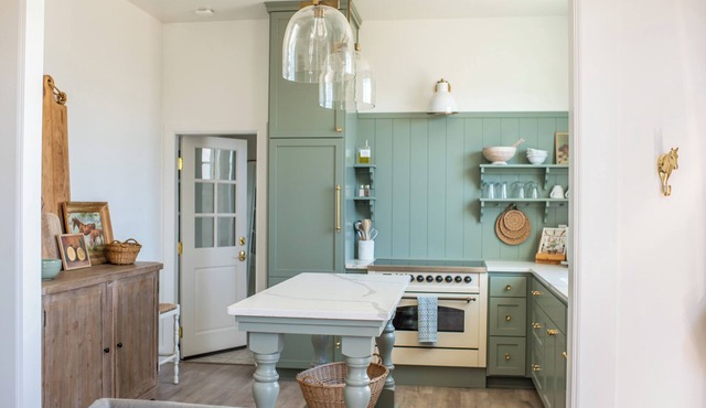 Ruby Belle Cottage retreat in Central Point