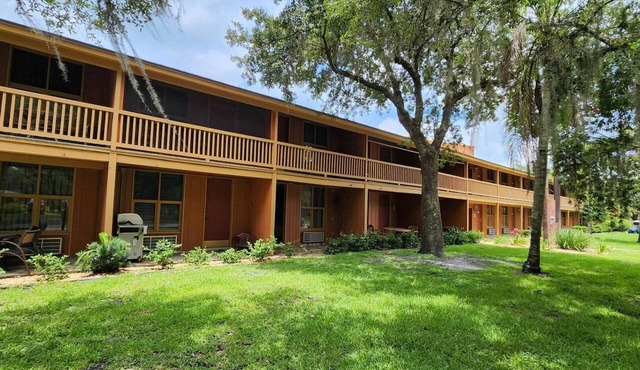Rustic Country Living at River Ranch Sleeps 6! 102