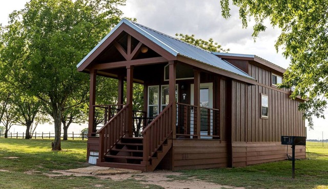 Rustic Elegance in Texas - Amazing Glamping Getaways in this Chilton Cabin Rental in Chilton