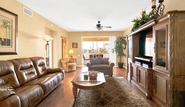 Shady Palms Retreat at Lexington CC Lake Village