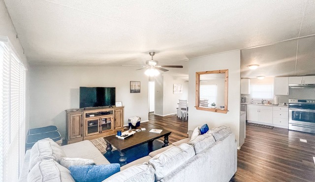 "Smooth Sailing" less than 10 minutes from Lake Texoma and Choctaw Casino