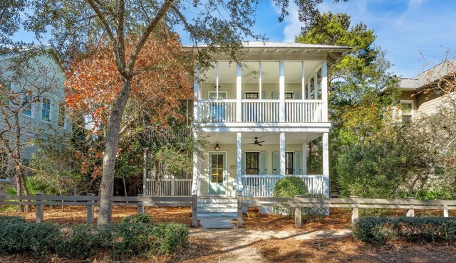 Southern Tide - WaterColor Park District, Complimentary 6 - Seater Golf Cart!