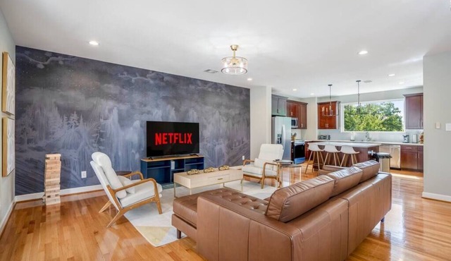 Spacious 3 Bed House|MD Anderson|FreeParking|Wi-Fi
