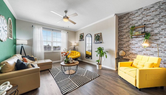 Spacious 3BR/2BA w/Pool + Gym | Near Airport #4