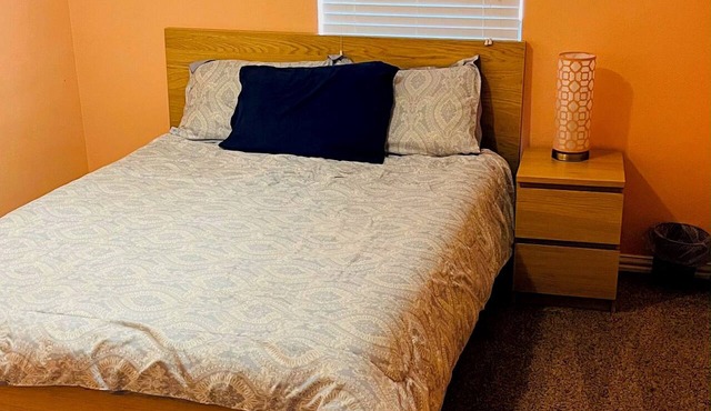 Spacious 4-bedroom house in pleasant Houston with AC in Houston