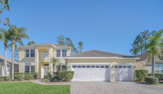 Spacious 6 Bed Pool Home with Game Room-428BD