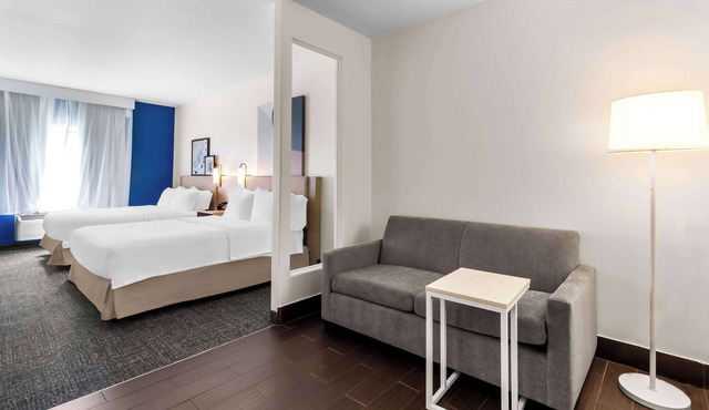 Spark by Hilton Pearland