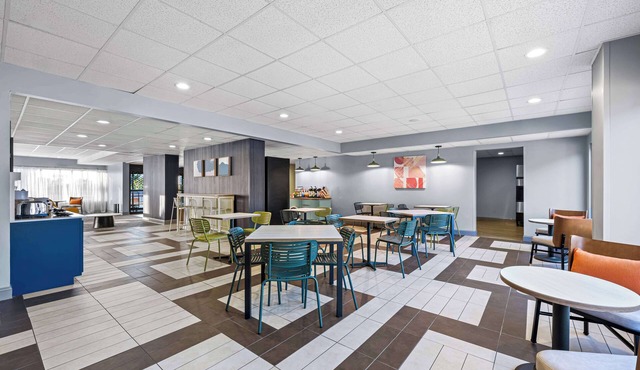 Spark by Hilton Tuscaloosa University