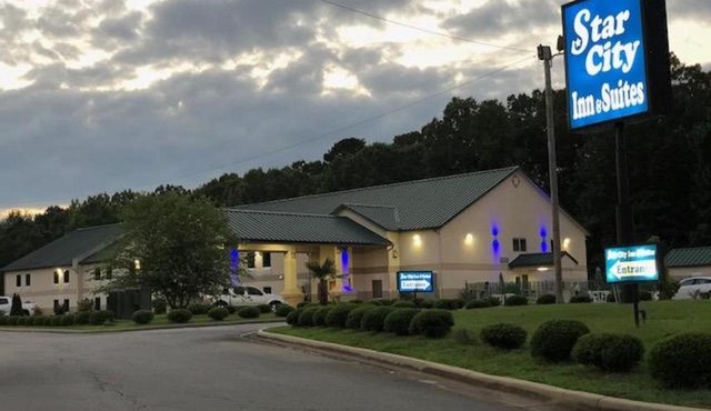 Star City Inn & Suites