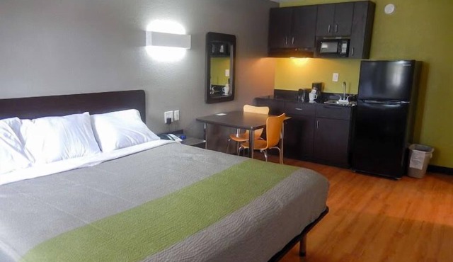 Stay Inn & Suites