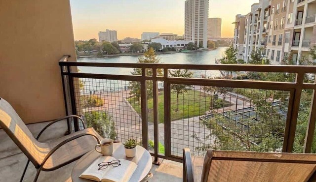 Stunning Lake Views | DART Train | Gym & Pool