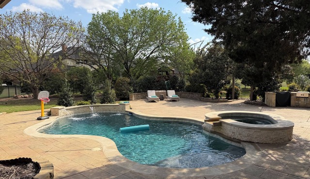 Stunning TX Family Home 30 Mins to Dallas 4BR Pool + Hot Tub Near Frisco