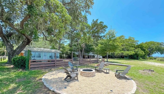 Sun Of A Beach- Family Getaway On The Bay!