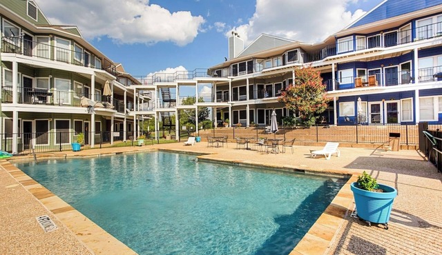 Sunny Lake Texoma Condo