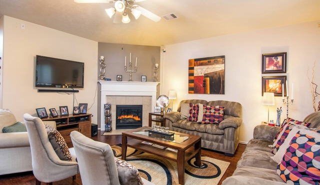 Super COZY 4 bdr home w beautiful gazebo terrace!