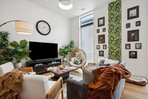 The Emerald 3BD In the Heart of Magnolia