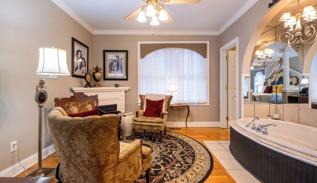 The Majestic Spa | King Suite | The Empress Hotel