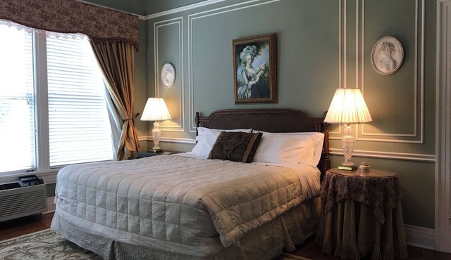 The Marie Antoinette