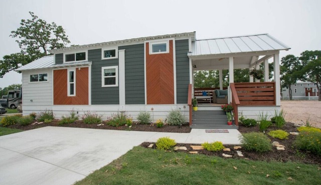 Tiny Home at Village Farms with Pool & Hot Tub in Austin