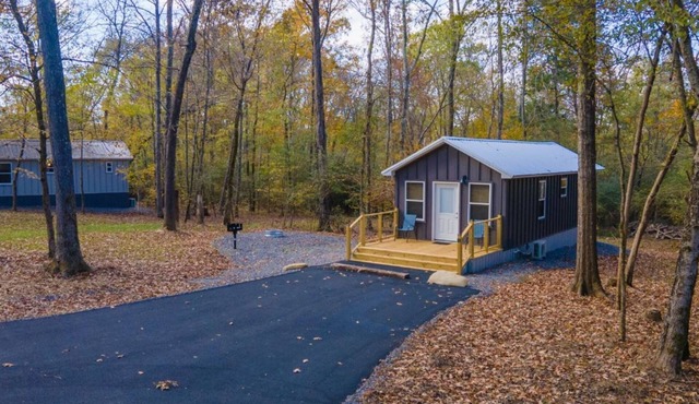 Tiny House Glamping Retreat- 670+ Acres Private Property on Lake Guntersville