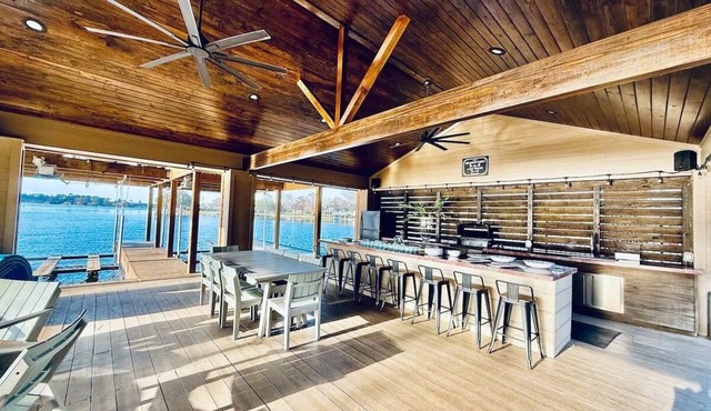 Ultimate Lake Resort Xtravaganza | Lake Conroe | April Sound