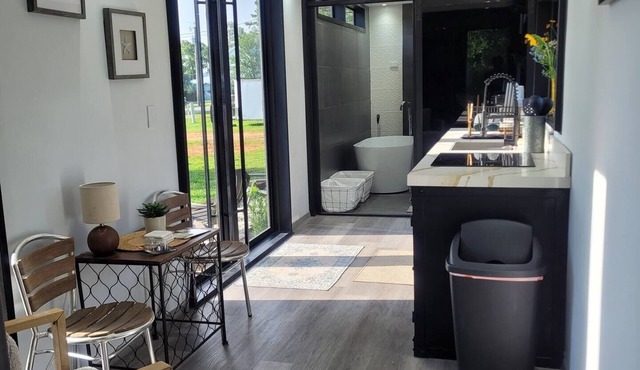Unique Cooper's Luxury Bayview Container Home