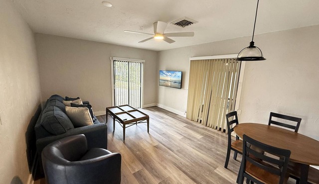 Venice Villas 1BR – Sleeps 4 Regina
