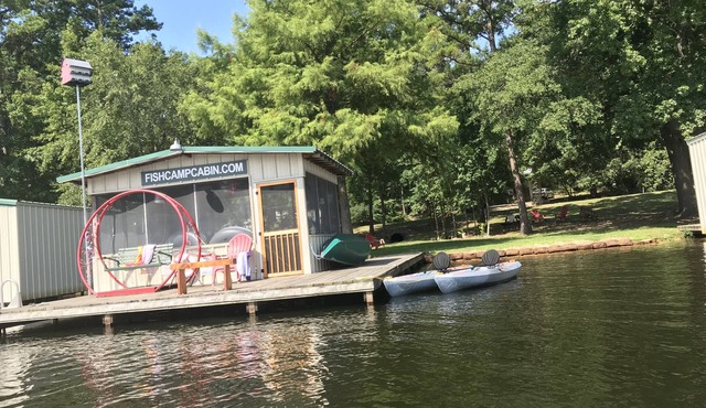 Vintage Cottage on Lake! Fish Camp Cabin, FREE kayak, canoe & bike use!