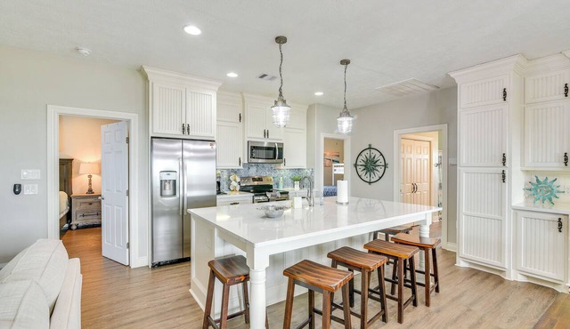 Walk to Sand! Home w/Wide-open Ocean Views + Bar