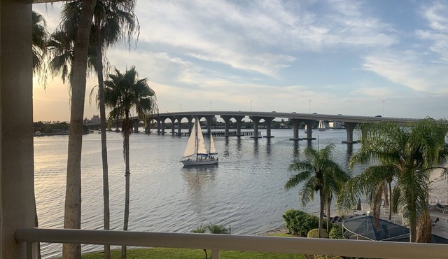 Waterfront Condo Dolphins Boats Sunsets Private Balcony