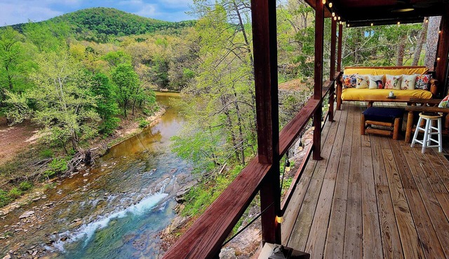 WATERFRONT - Piney Creek Access - Free Kayaks - Sweeping Views - Cliffside Cabin in Zion