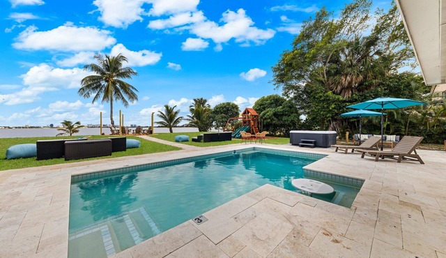 Waterfront Stunner! Heated Pool+Spa+Sauna+Firepit+ Playground!