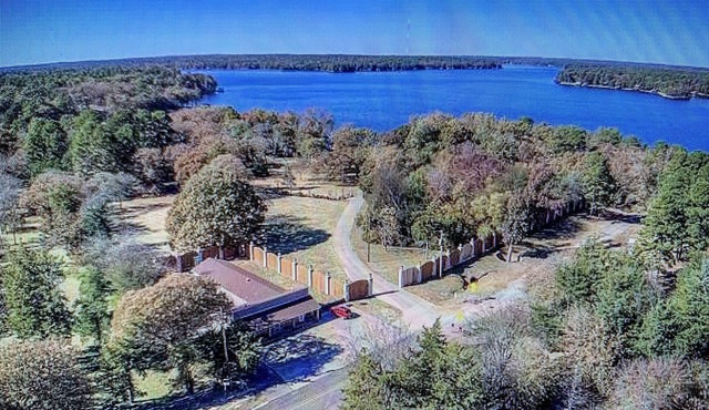 Welcome to the serene setting of Lake Cypress Retreat!