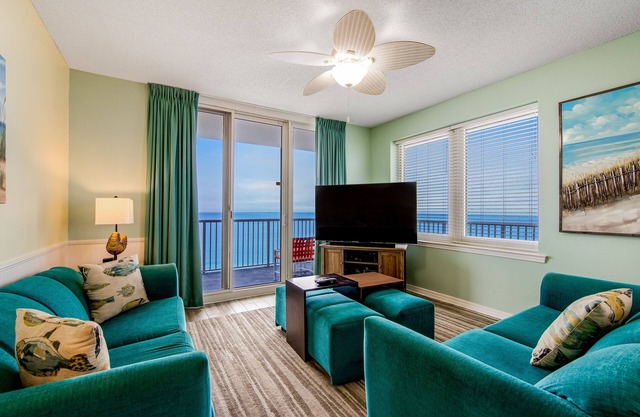 10th Floor Oceanfront Condo with Shared Pool & Hot Tub, Ocean View, W/D, & WiFi