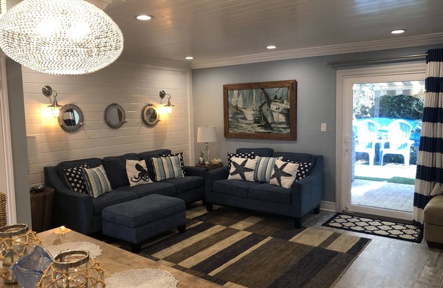 3 Bedroom 2.5 Bath with high end finishings #94. 1umb 2chair 3/1to11/1/21