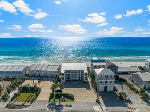 30A Seamist Condominiums by Panhandle Getaways