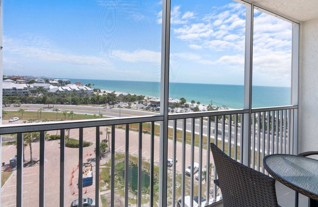 9th Floor Gulf View - Steps From The Beach 1908