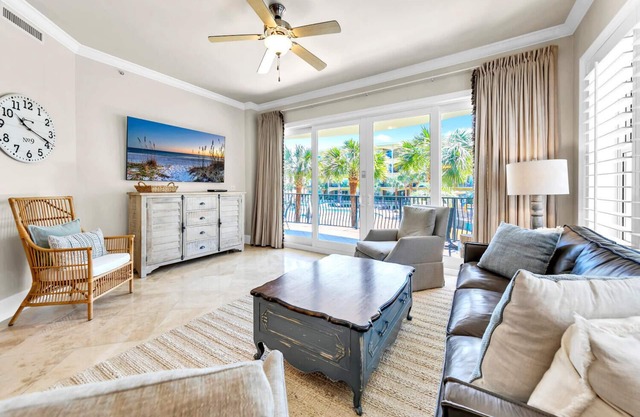 Adagio G-205 Pool-side 3/3 Corner Unit - very close to beach!