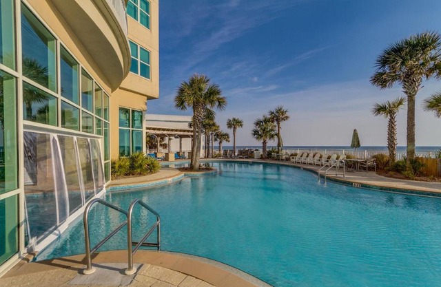 Aqua Resort By BlueSwell
