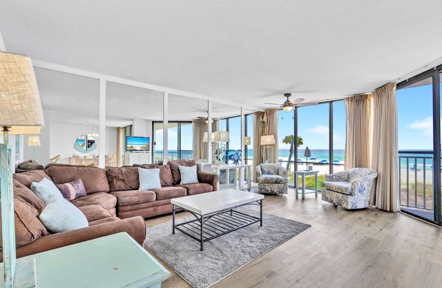 Windward At Edgewater 